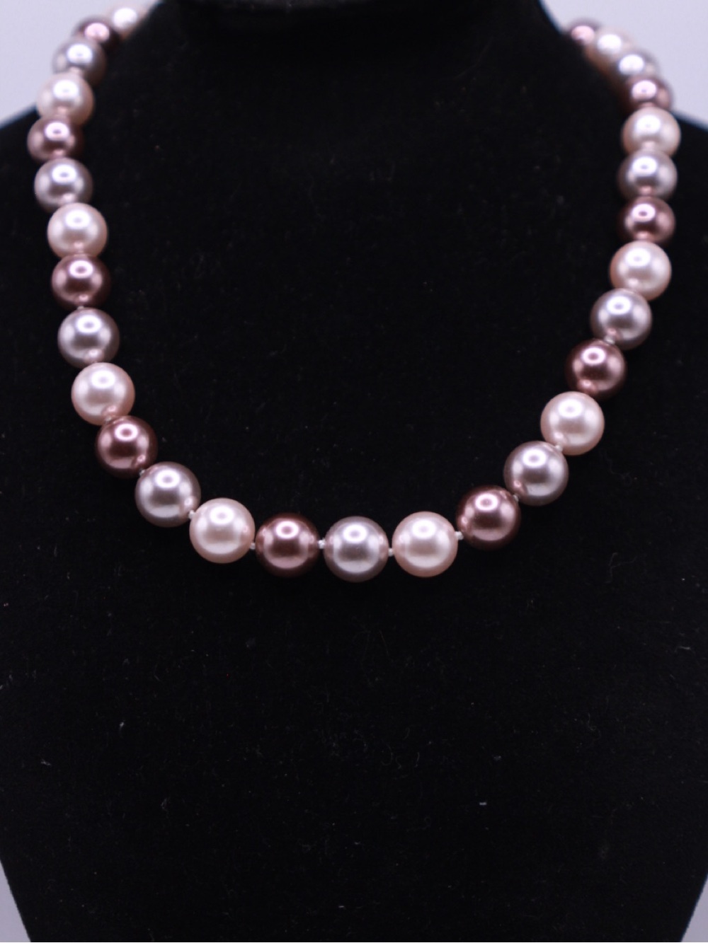 Vintage pastel glass pearl bead necklace with 925 silver push twist clasp 16”